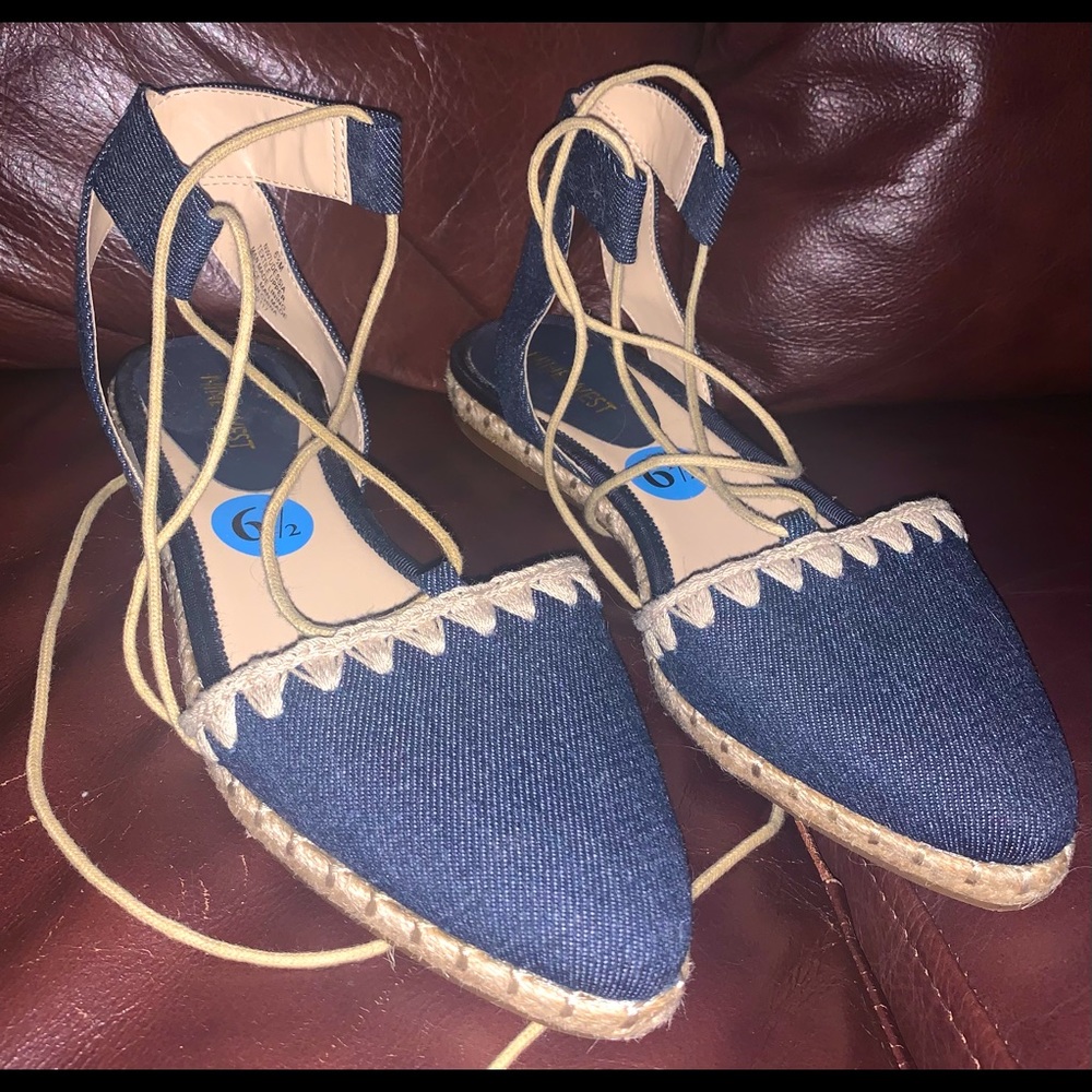 nice women’s sandals (Nine West)